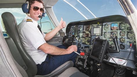 Becoming a commercial pilot. Things To Know About Becoming a commercial pilot. 